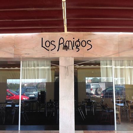 Hostal Los Amigos 奥利文萨 外观 照片