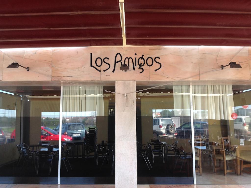 Hostal Los Amigos 奥利文萨 外观 照片