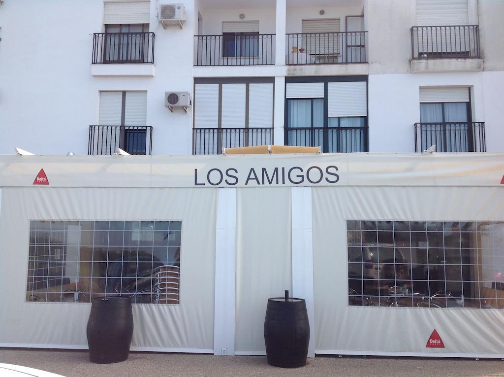 Hostal Los Amigos 奥利文萨 外观 照片