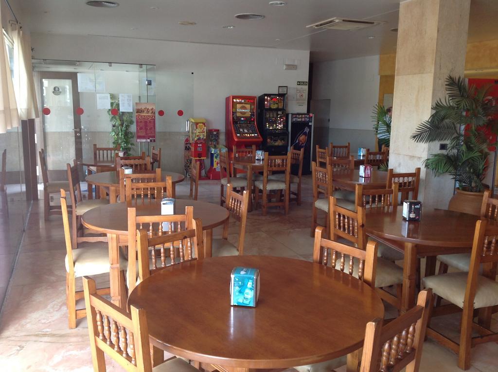 Hostal Los Amigos 奥利文萨 外观 照片